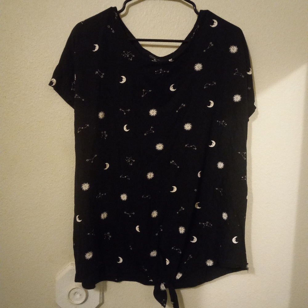 💜5 for 20$💜 Celestial Tie Detail  T Shirt